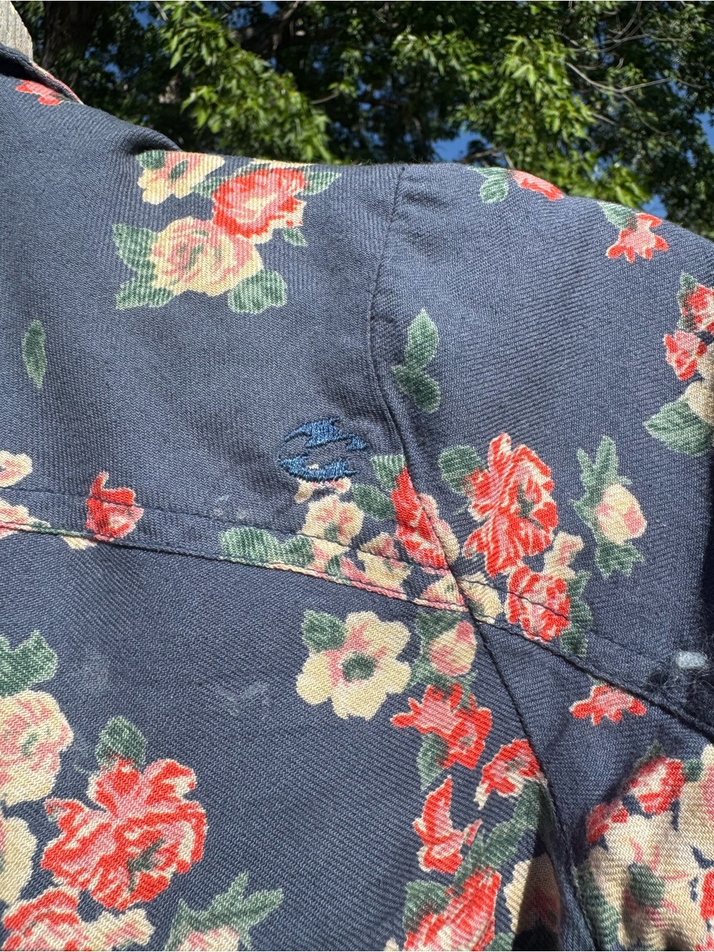 Billabong Navy Floral Button Down - Picture 5 of 7